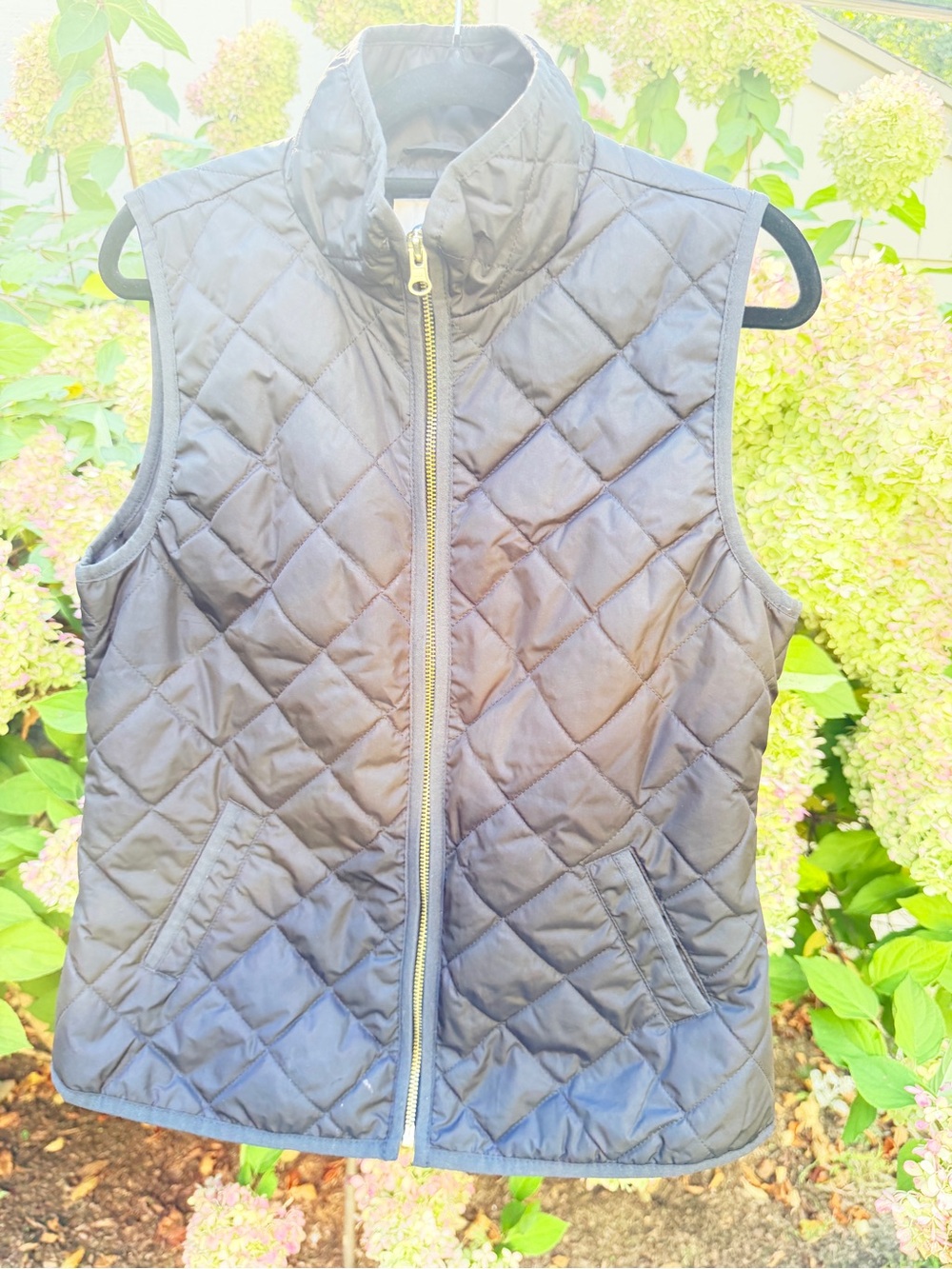Old Navy Quilted Navy Sleeveless Puffer Vest